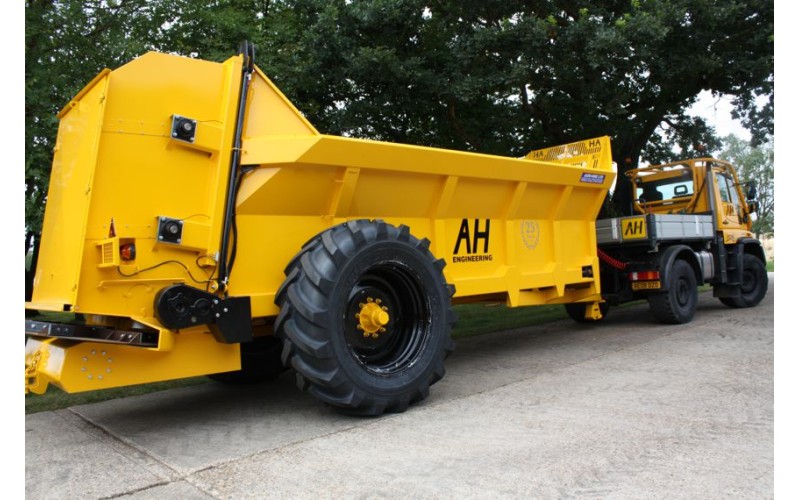 Spinning Disc Manure Spreader Hire